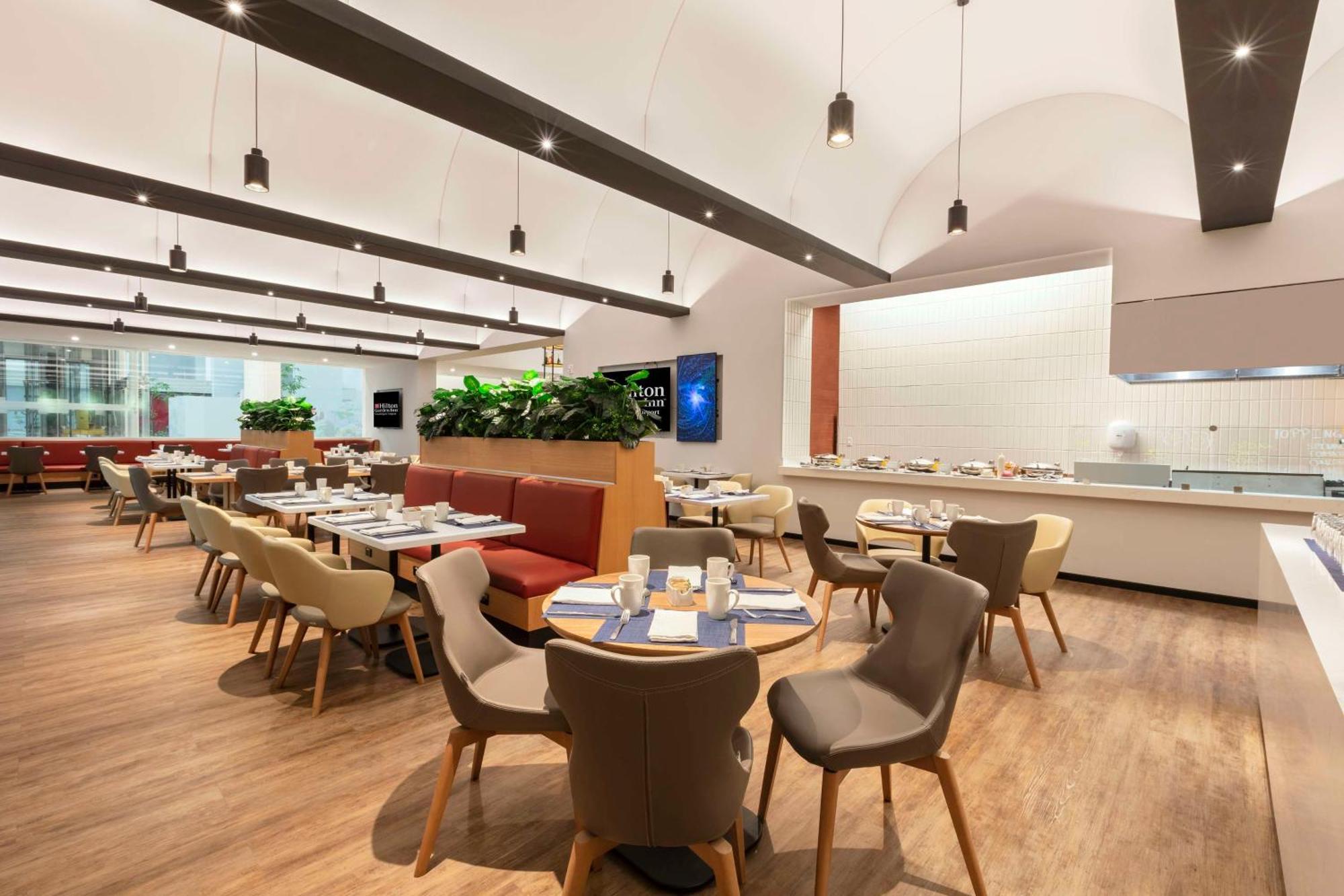 Hilton Garden Inn Guadalajara Airport El Zapote  ภายนอก รูปภาพ