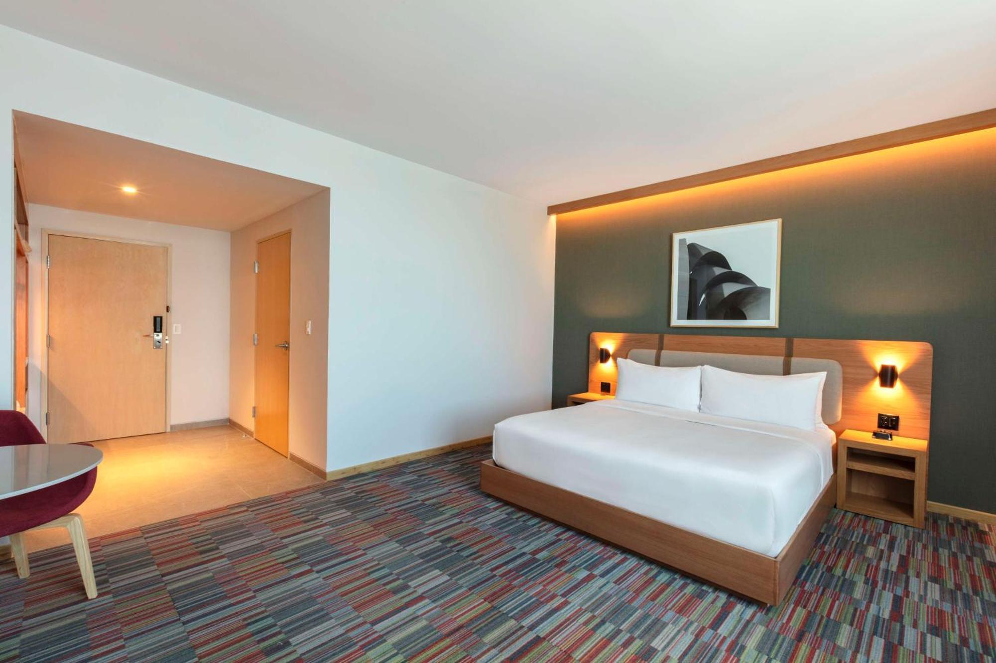Hilton Garden Inn Guadalajara Airport El Zapote  ภายนอก รูปภาพ