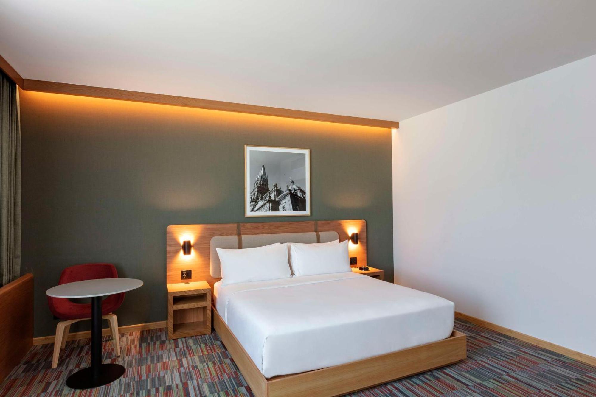 Hilton Garden Inn Guadalajara Airport El Zapote  ภายนอก รูปภาพ