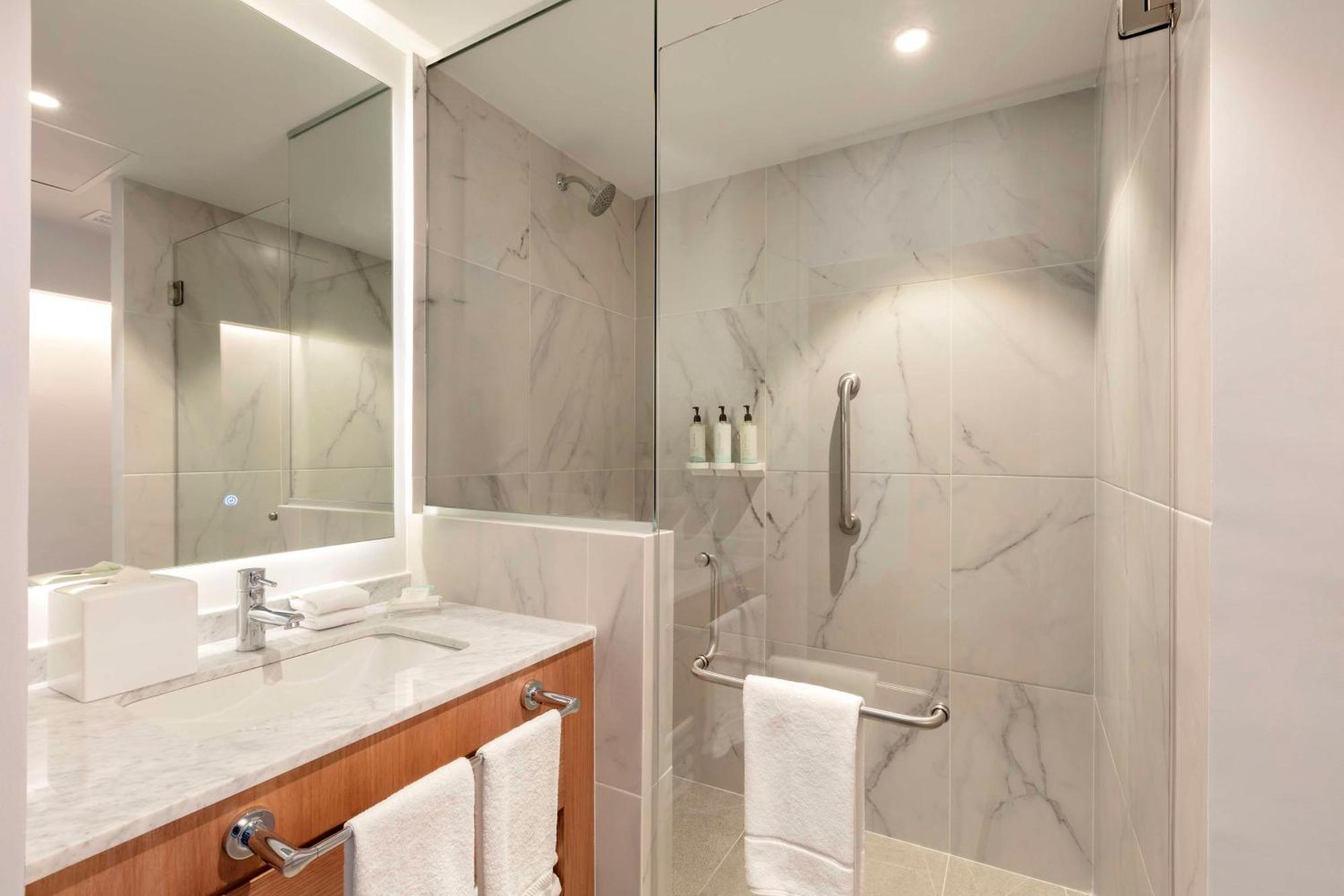 Hilton Garden Inn Guadalajara Airport El Zapote  ภายนอก รูปภาพ