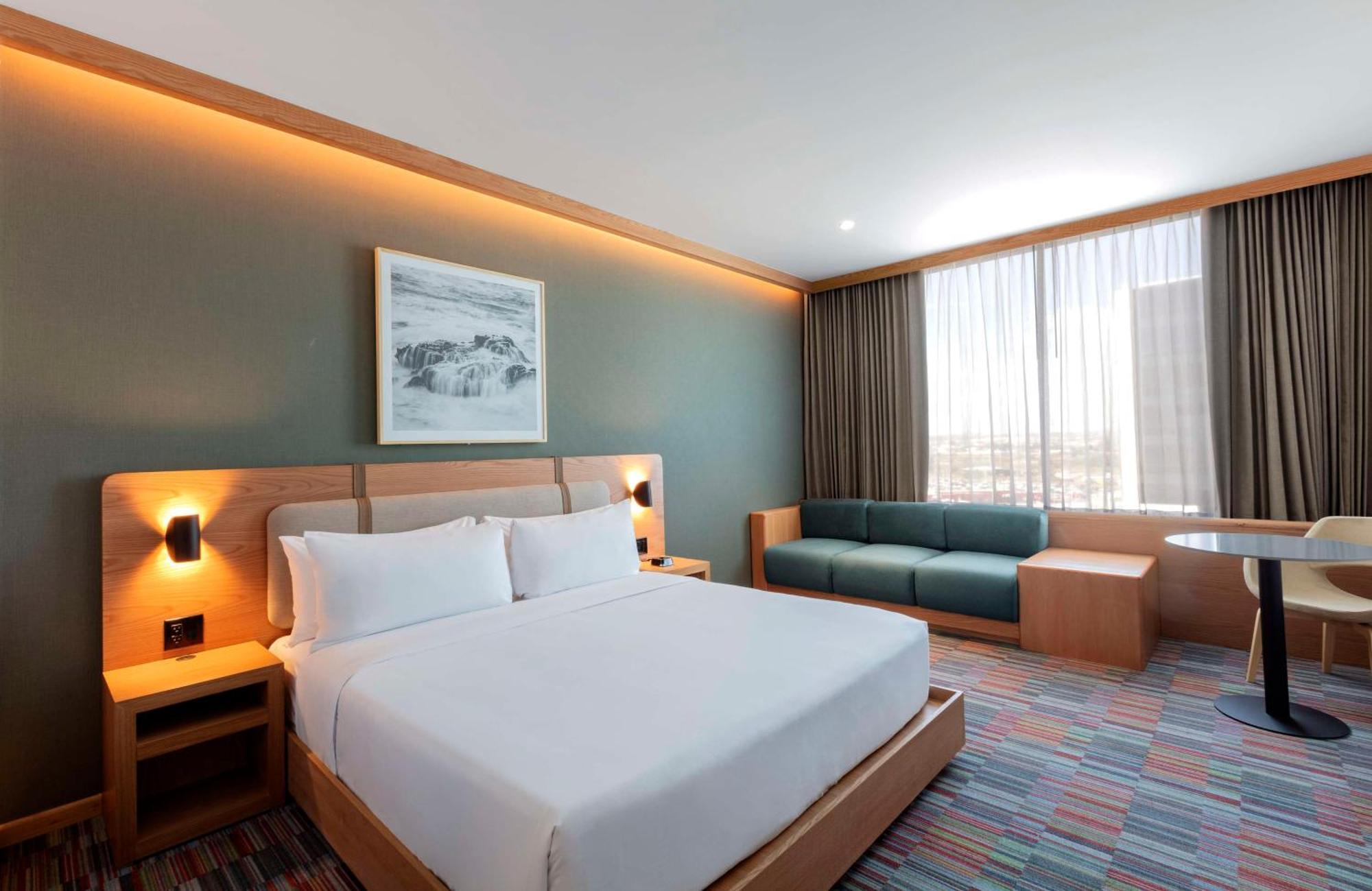 Hilton Garden Inn Guadalajara Airport El Zapote  ภายนอก รูปภาพ
